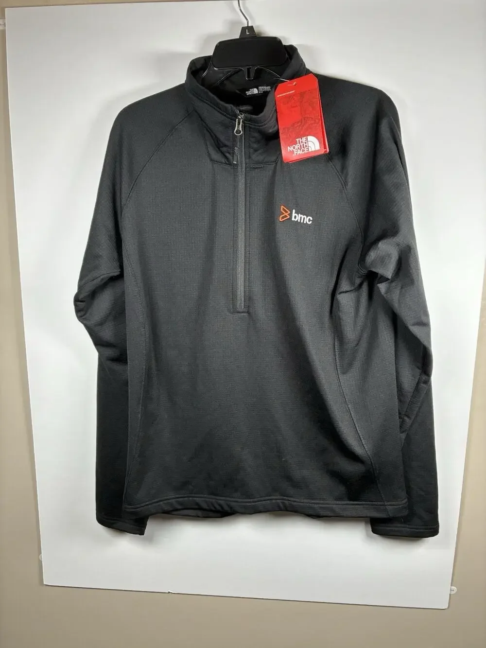 The North Face Mens M NWT Mountain Peaks Quarter Zip Fleece Black BMC Logo